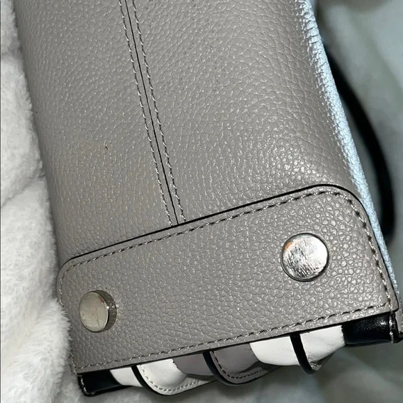 MichaelKors Mercer Tricolor Gray Black white Leather Handbag Shoulder purse tote - Picture 4 of 17